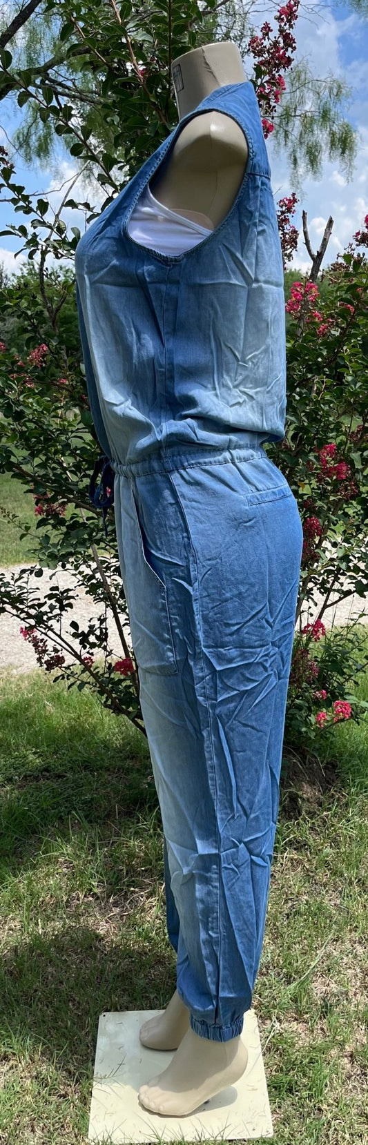 42POPS brand. Sleeveless Chambray jumpsuit with pockets, a drawstring waist and ankle cuffs. S, M, L, XL $28