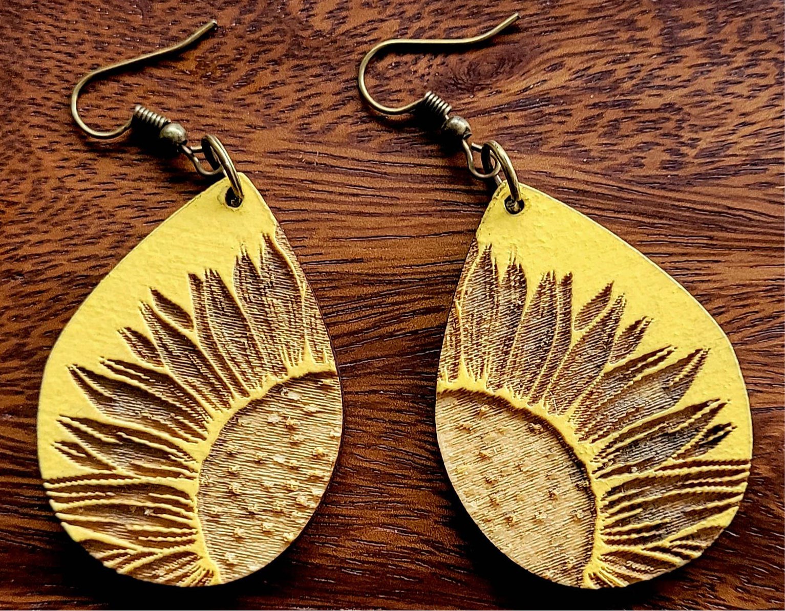 Sunflower Teardrop Earrings - the Boujee Sunflower