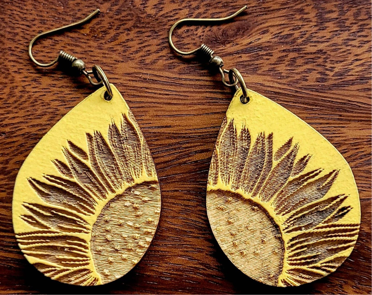 Sunflower Teardrop Earrings - the Boujee Sunflower