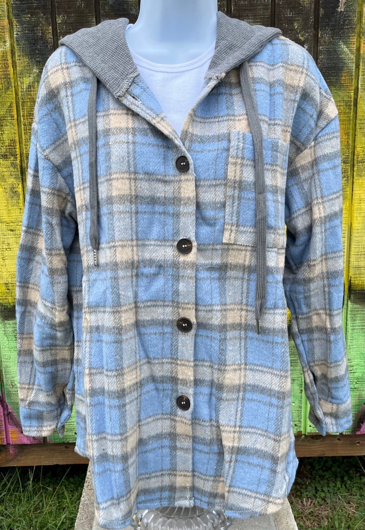 ePretty brand. Light blue, cream and gray plaid flannel button down shacket with front pocket drawstring hoodie.