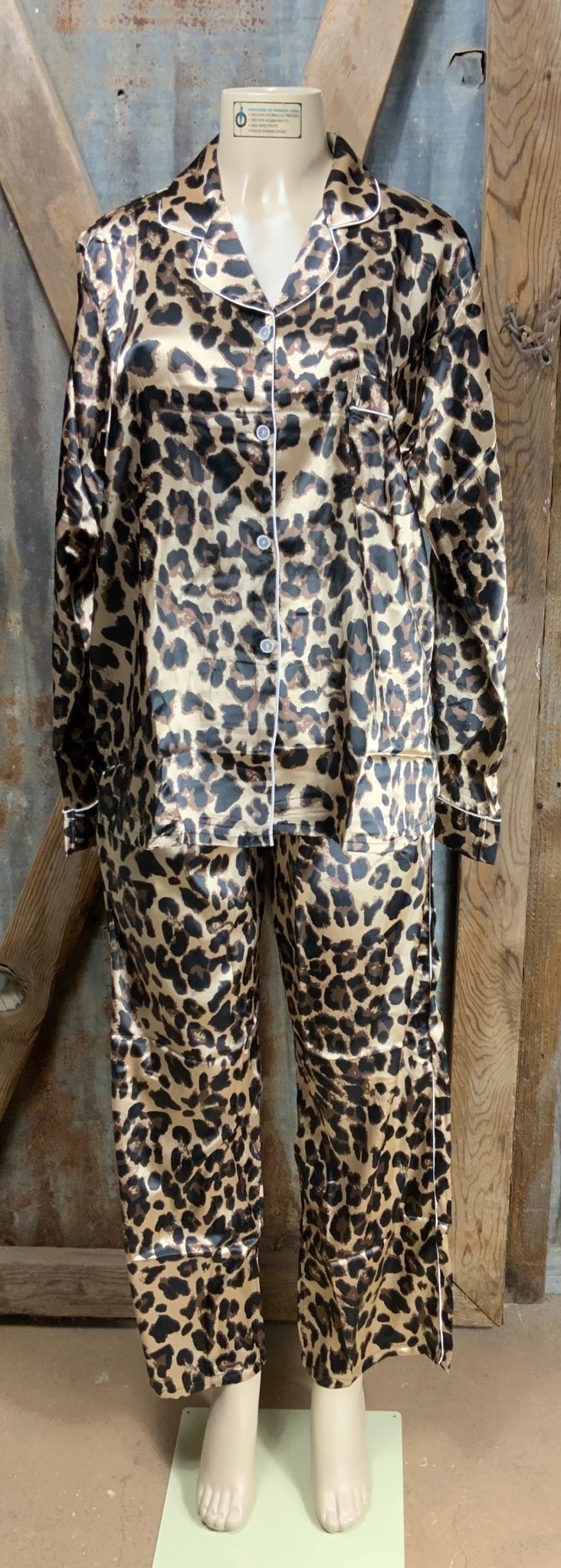 KAYAN.L brand. Silky button down leopard print long pant pajamas with white piping. S, M $25